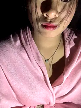 huttonmay358 online show from November 24, 2025, 2:39 pm