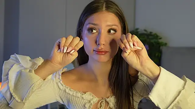 Snapshot of Cleose chatting on November 29, 2025, 12:16 pm Cleose online show from November 29, 2025, 12:16 pm