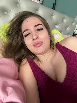 Natashaa15 online show from February 12, 2026, 8:36 am