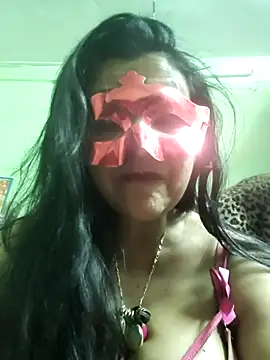 Snapshot of LOVE__RANI chatting on April 21, 2026, 6:47 pm LOVE RANI online show from April 21, 2026, 6:47 pm