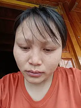 Snapshot of yoyo-mi chatting on May 24, 2026, 2:33 am yoyo-mi online show from May 24, 2026, 2:33 am