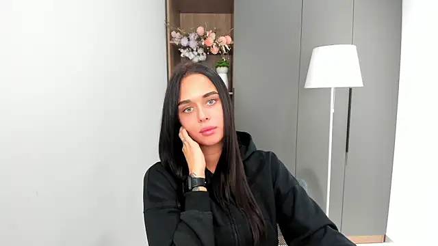 MagdalenWikle online show from October 31, 2025, 5:15 am