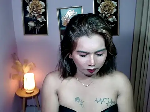 exoticashly online show from November 4, 2025, 2:26 am