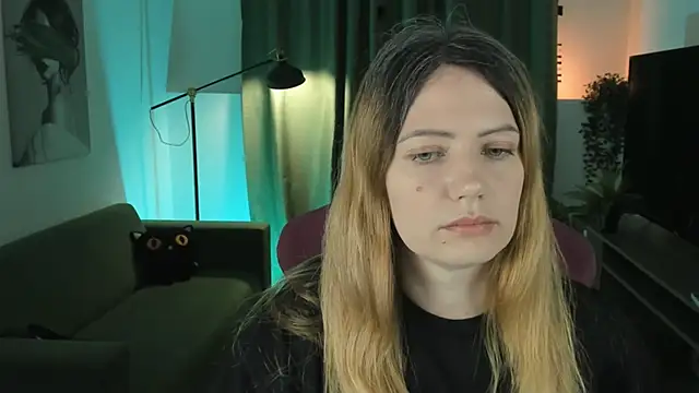 AleksaLaurent online show from November 13, 2025, 2:26 am