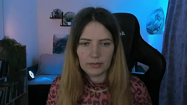 AleksaLaurent online show from December 4, 2025, 8:46 am