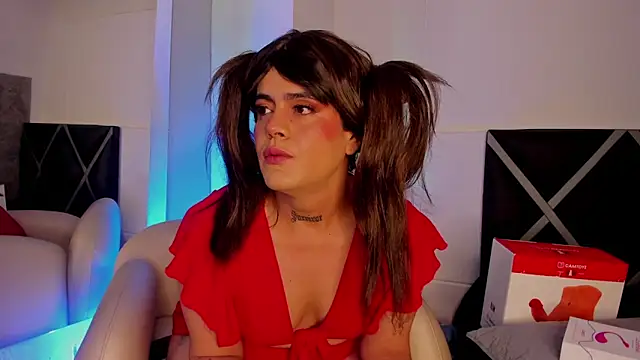 Yordan Curvyhot online show from December 18, 2025, 7:50 pm