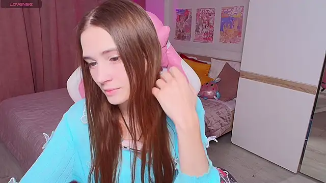 Snapshot of Hana_Flo_ chatting on November 24, 2025, 2:06 pm Hana Flo online show from November 24, 2025, 2:06 pm