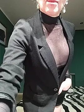 Seta385211 online show from November 26, 2025, 8:31 pm