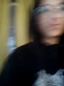 Skay bluee online show from November 16, 2025, 6:07 am