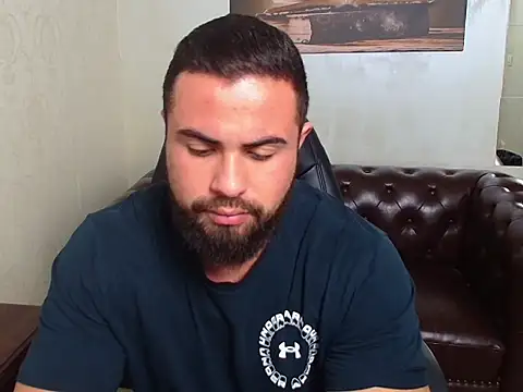 HayesWood online show from December 18, 2025, 5:45 am