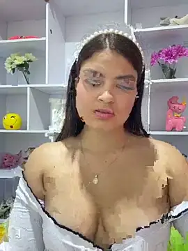 Itskari  online show from November 19, 2025, 11:49 pm