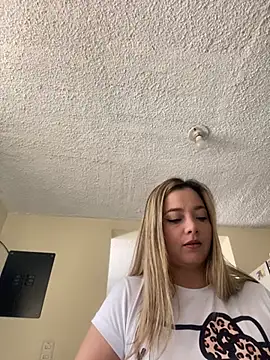 BunnyFoxxxy online show from January 14, 2026, 2:20 pm