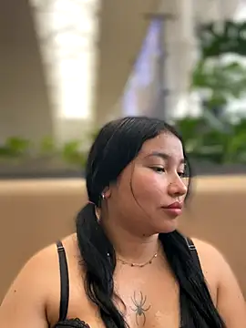 Vickybon online show from October 28, 2025, 8:19 pm