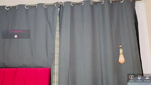 Flor Gil online show from December 20, 2025, 3:42 am