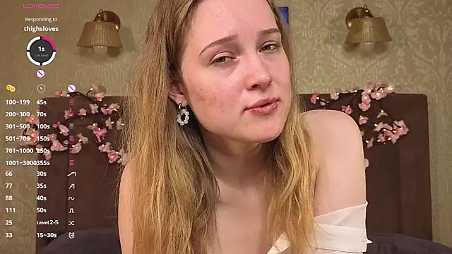 Snapshot of VanessaLightDiamond chatting on May 11, 2026, 5:09 am VanessaLightDiamond online show from May 11, 2026, 5:09 am