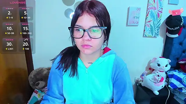 Emma boo online show from November 6, 2025, 12:42 pm