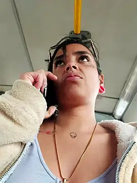 Snapshot of Moon_And_Sunn chatting on November 29, 2025, 6:08 pm Moon And Sunn online show from November 29, 2025, 6:08 pm