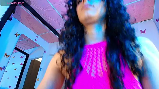 Juliet 1  online show from November 14, 2025, 3:26 pm