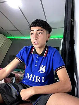 Snapshot of MathieuAGT chatting on November 20, 2025, 11:14 pm MathieuAGT online show from November 20, 2025, 11:14 pm