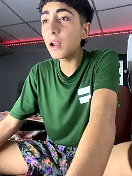 Snapshot of MathieuAGT chatting on December 2, 2025, 8:54 pm MathieuAGT online show from December 2, 2025, 8:54 pm