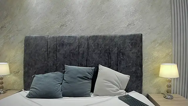 tammygreyyx online show from November 20, 2025, 8:37 am