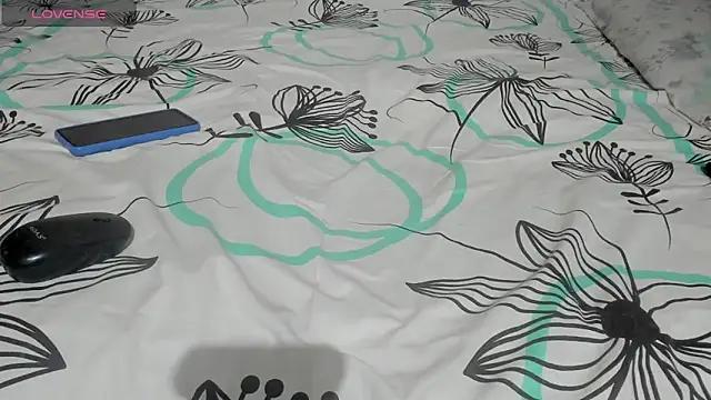 sexynova 93 online show from February 4, 2026, 9:21 pm