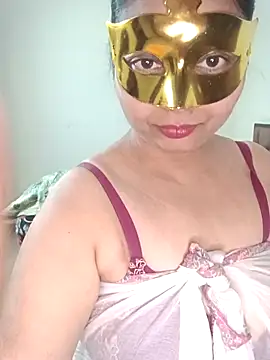 Snapshot of Naughty-Nancy chatting on December 4, 2025, 4:17 pm Naughty-Nancy online show from December 4, 2025, 4:17 pm