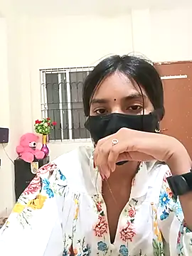 Sanaya Queen19 online show from November 25, 2025, 5:13 pm