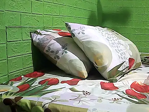 Sweetmarieee online show from December 4, 2025, 12:59 pm