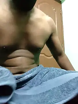 Snapshot of TamilWildBee chatting on November 9, 2025, 3:05 pm TamilWildBee online show from November 9, 2025, 3:05 pm