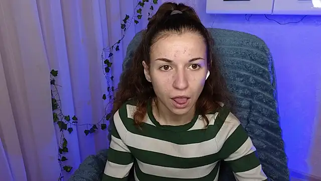 Snapshot of Ulyanix chatting on November 26, 2025, 4:56 am Ulyanix online show from November 26, 2025, 4:56 am