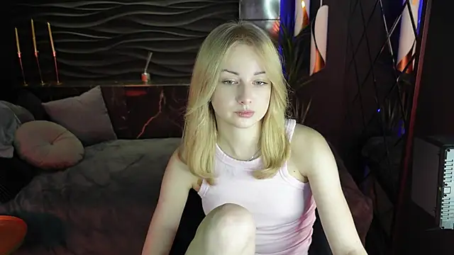 Snapshot of Jessie_Cuti chatting on November 14, 2025, 1:37 pm Jessie Cuti online show from November 14, 2025, 1:37 pm