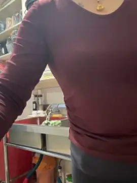 aniani11 online show from February 13, 2026, 8:36 am