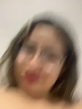 vanessa-242424 online show from November 22, 2025, 12:21 am