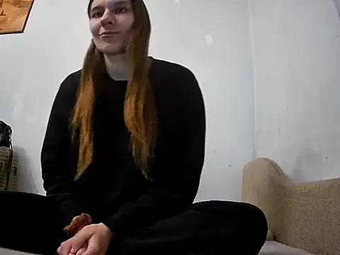 Zizi Zuzu online show from November 28, 2025, 7:03 pm