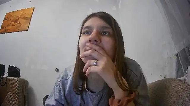 Zizi Zuzu online show from November 13, 2025, 7:07 pm