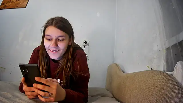 Zizi Zuzu online show from November 20, 2025, 8:20 pm