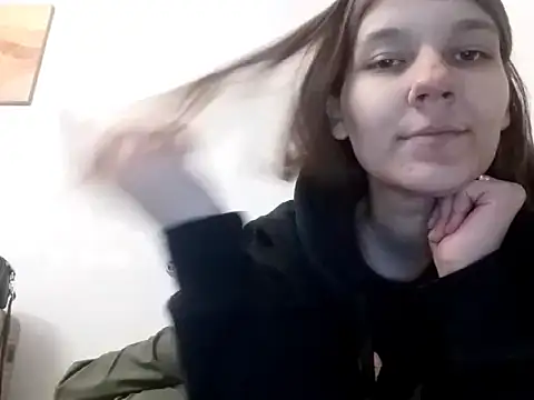 Zizi Zuzu online show from October 31, 2025, 7:32 pm