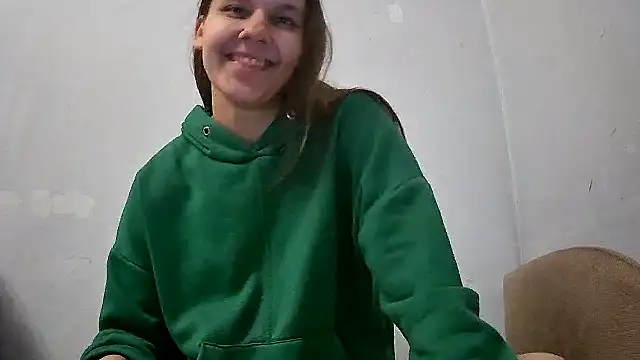 Zizi Zuzu online show from November 27, 2025, 7:03 pm