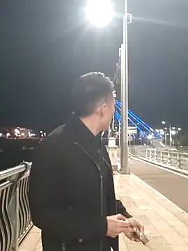 tian7788 online show from December 17, 2025, 2:22 pm