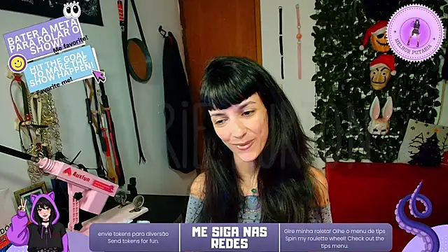 CarrieBurton online show from November 26, 2025, 3:34 pm