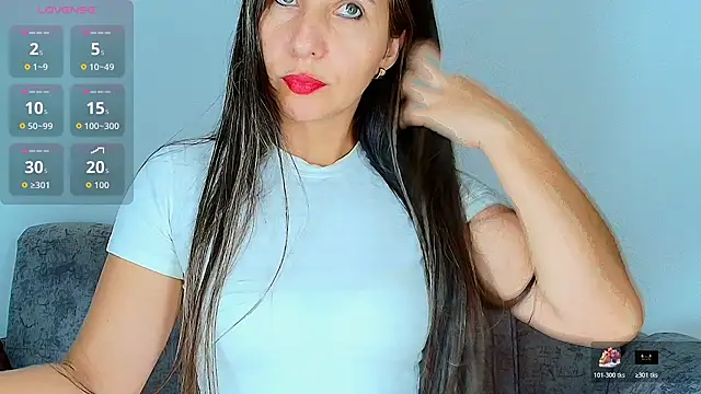 alana pink95 online show from December 18, 2025, 12:31 pm