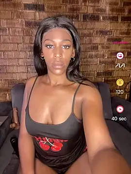 Snapshot of SP1CY_MOMMY chatting on June 1, 2026, 10:26 am SP1CY MOMMY online show from June 1, 2026, 10:26 am