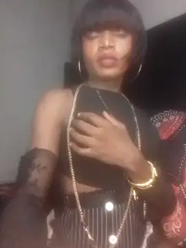 Lucile Carrie online show from April 14, 2026, 2:22 pm