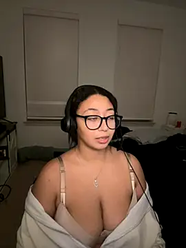 minha baby online show from November 13, 2025, 10:30 am