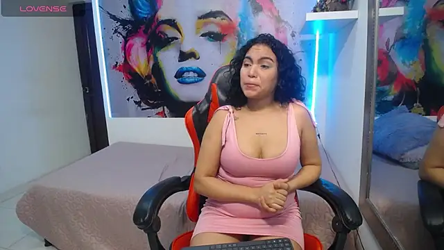 Snapshot of valeria_martinez19 chatting on May 30, 2026, 10:10 am valeria martinez19 online show from May 30, 2026, 10:10 am