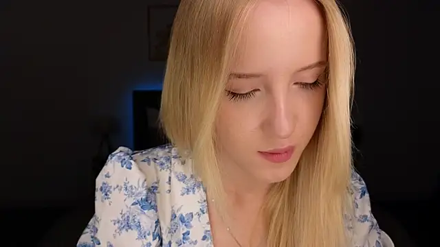 Snapshot of adele_armass chatting on July 15, 2026, 9:11 pm adele armass online show from July 15, 2026, 9:11 pm