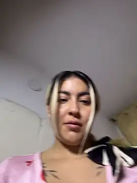 Snapshot of Elina_Hills chatting on February 28, 2026, 11:04 pm Elina Hills online show from February 28, 2026, 11:04 pm