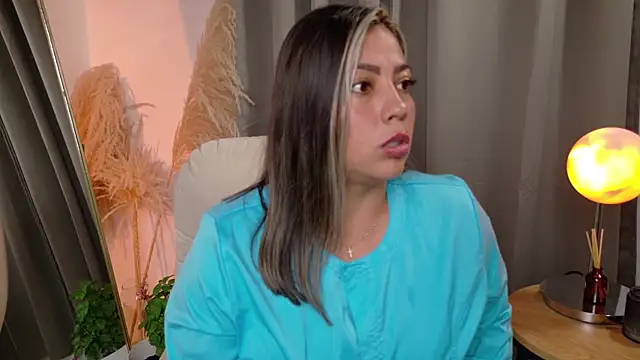 Snapshot of Zara_Nova chatting on May 30, 2026, 4:45 pm Zara Nova online show from May 30, 2026, 4:45 pm