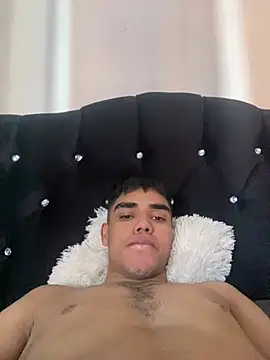 sweet dirty boy online show from January 17, 2026, 7:39 pm